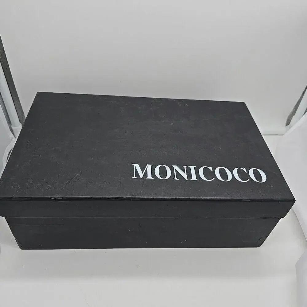 Monicoco Nude Mary Jane Closed Round‎ Toe 5 Stiletto Heels